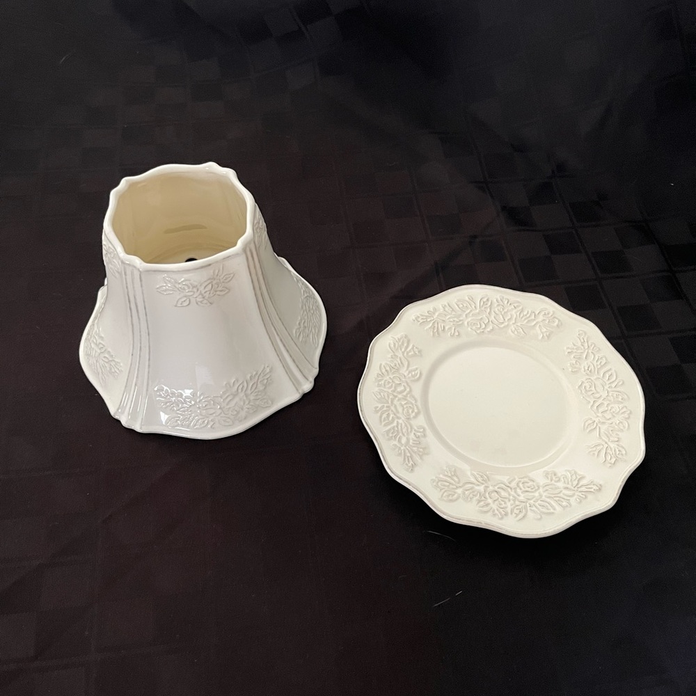 Candle tray and topper